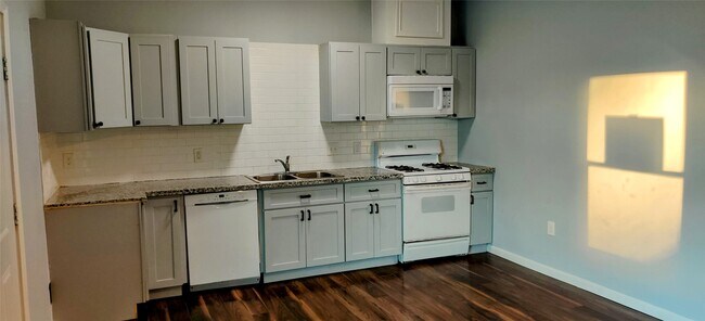 Building Photo - 8002 Cargill St