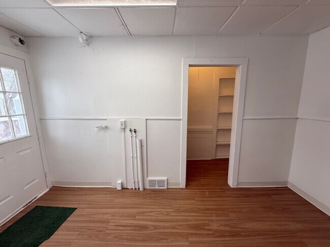 Building Photo - 119/121 N. Clinton St.