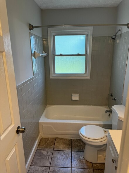 Building Photo - 4076 Prescott Ave