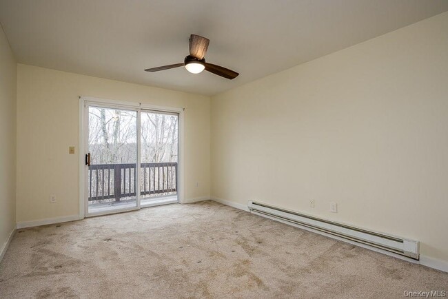 Building Photo - 529 Fox Run Ln