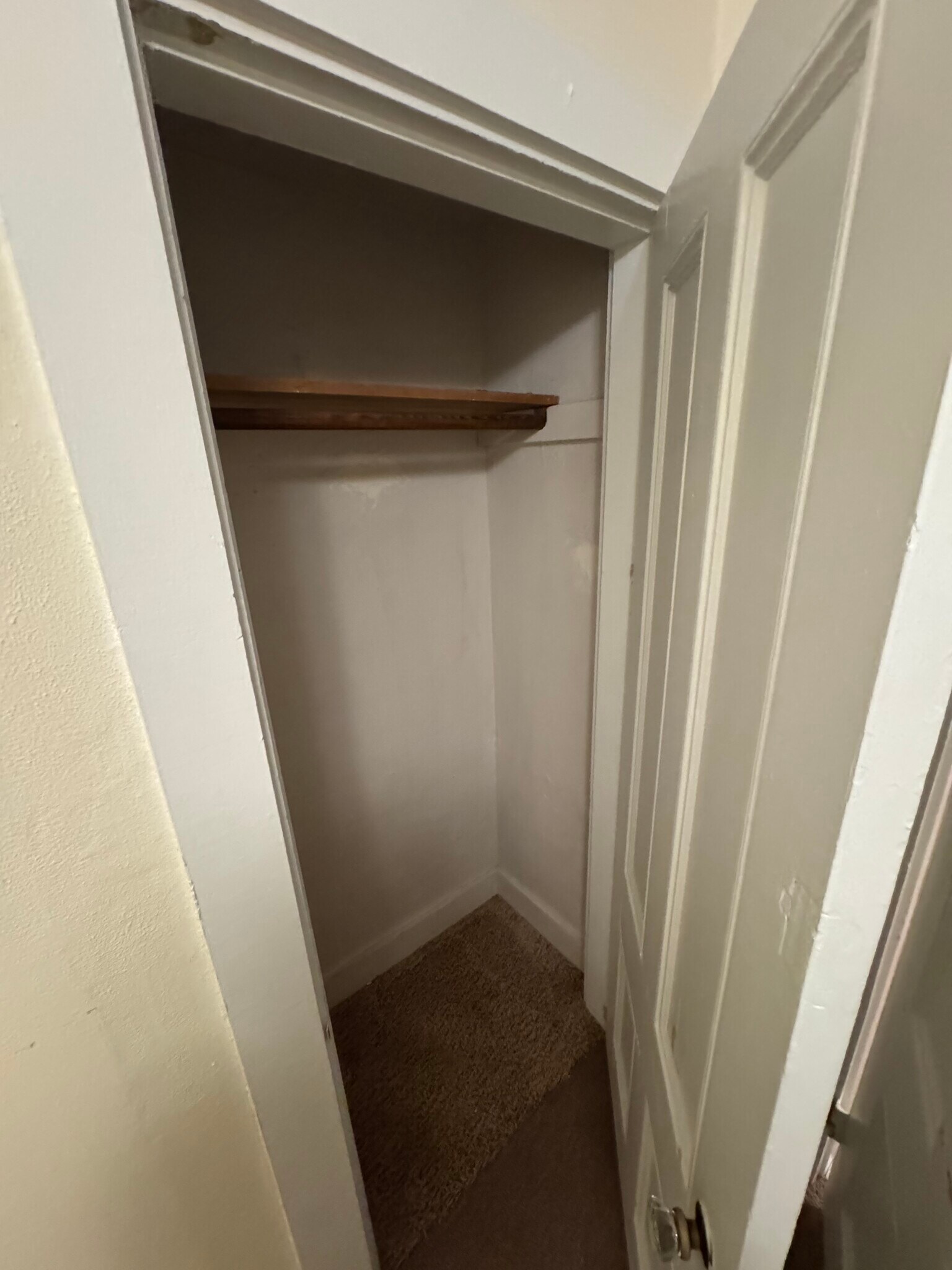 Building Photo - 48 Clinton Ave