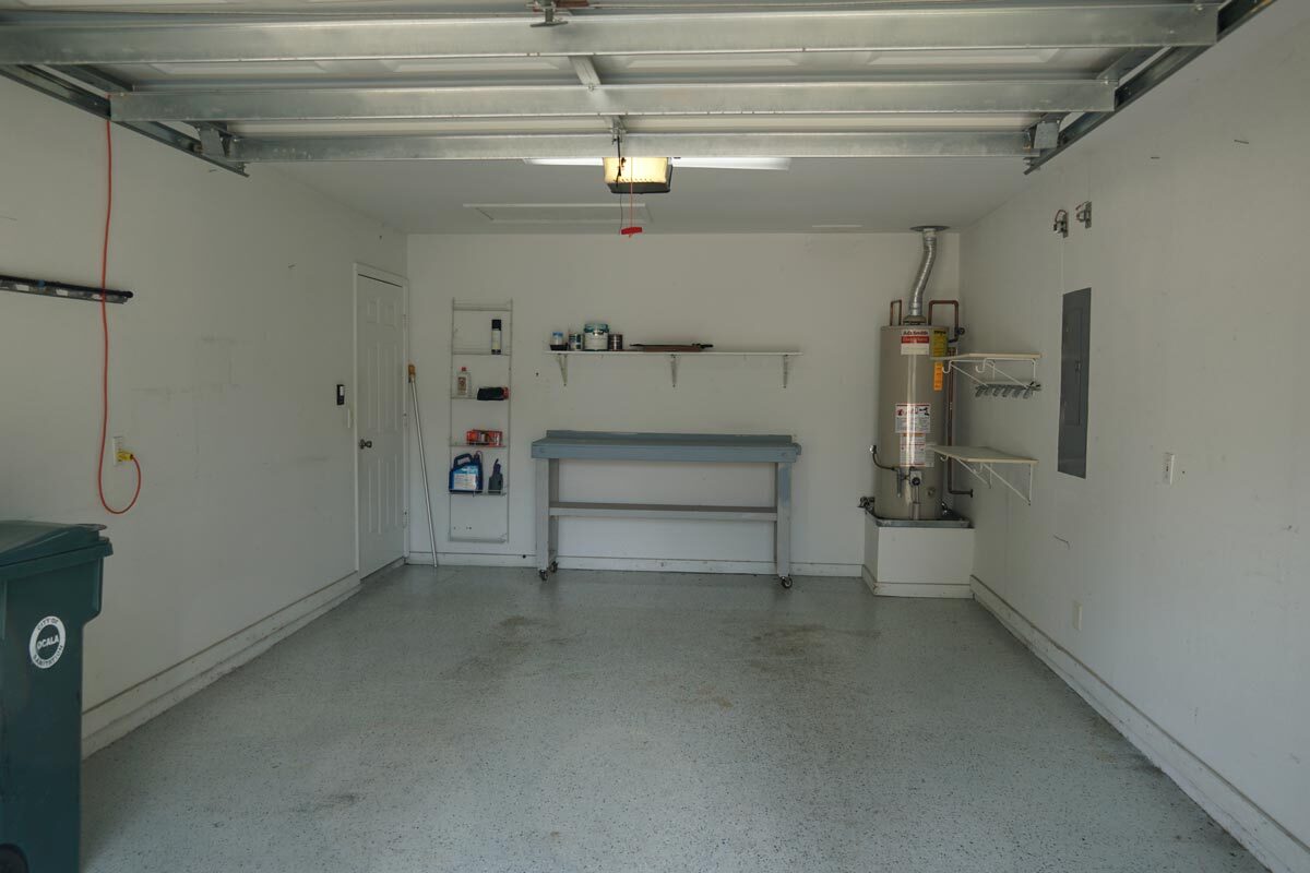 Single Car Garage - 3924 NE 22nd St