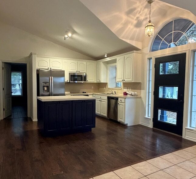 Building Photo - 414 Summit Ridge Dr N