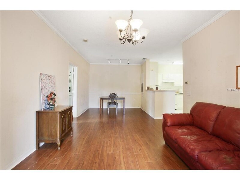 Building Photo - 18001 Richmond Pl Dr