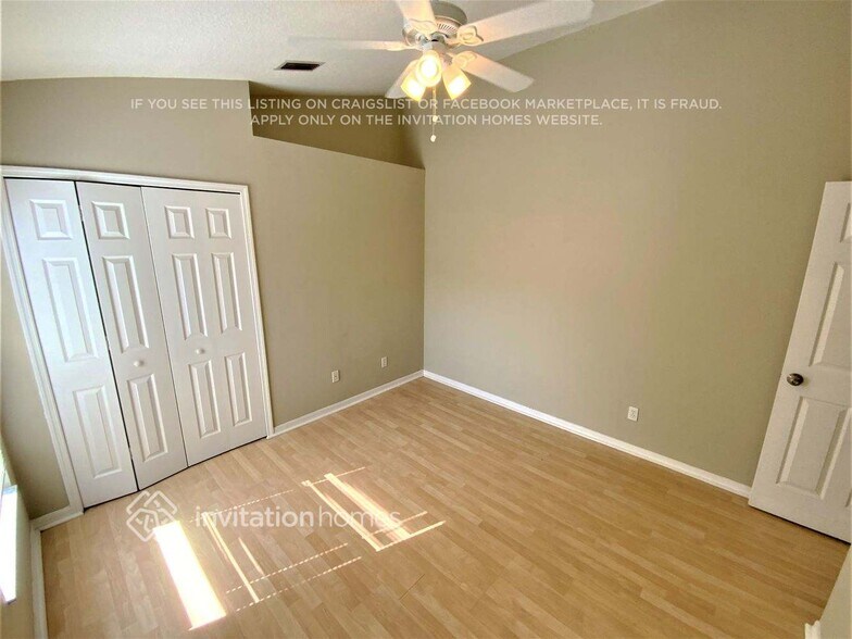 Building Photo - 534 Equine Dr