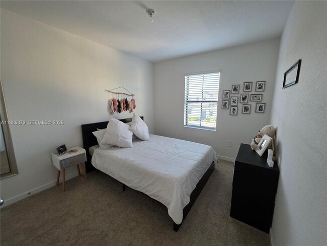 Building Photo - 466 NE 12th St