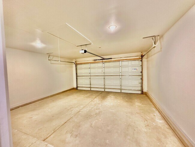 Building Photo - 5512 Itasca St