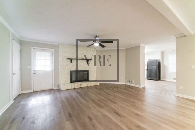 Building Photo - 4681 E Glen Ridge Cir