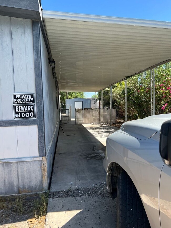 Building Photo - Single Family Rental