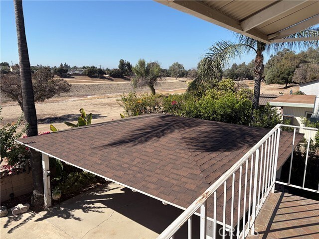 Building Photo - 1742 La Mesa Oaks Dr