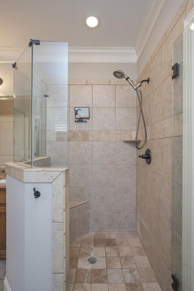 Building Photo - 7002 Brindle Ridge Way