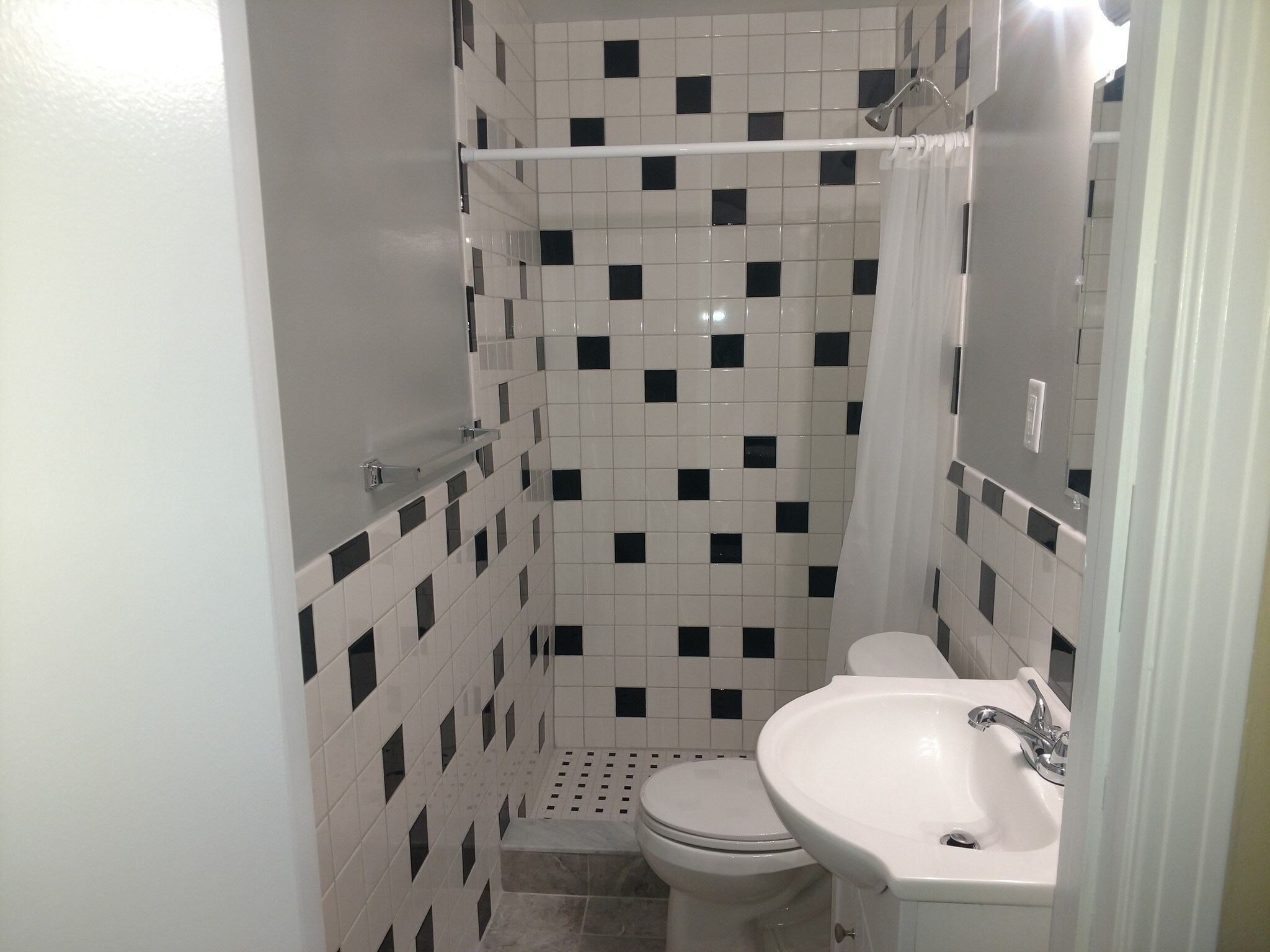 Bathroom - 7555 Southwestern Blvd