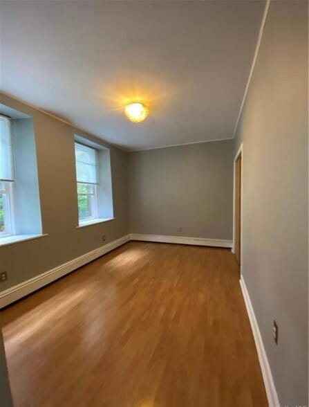 Building Photo - 253 W 256th St