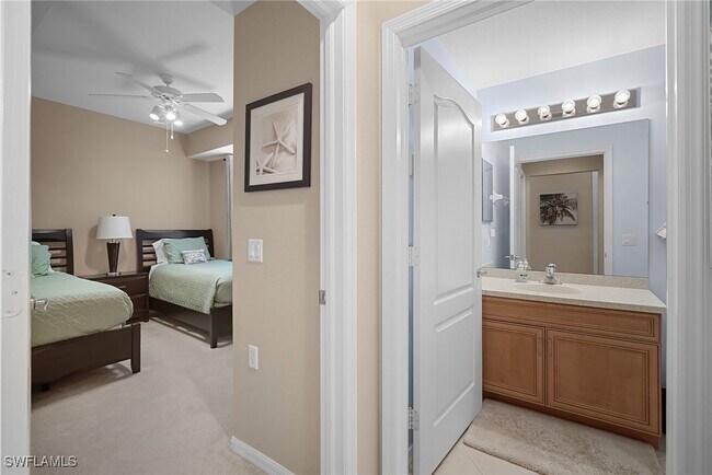 Building Photo - 10285 Heritage Bay Blvd