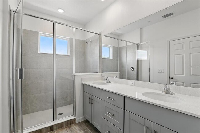 Building Photo - 1432 silver lining way