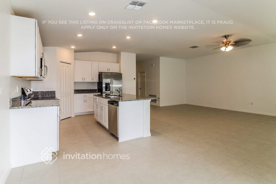 Building Photo - 11447 Lavender Loop