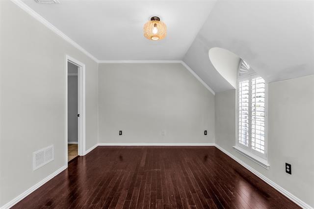 Building Photo - 4404 Hollow Oak Dr