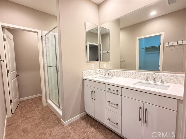 Building Photo - 100 Excursion