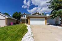 Building Photo - Briargate home on Chancellor for rent!