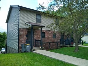 Building Photo - MADISON STREET - AVAILABLE AUGUST 2023