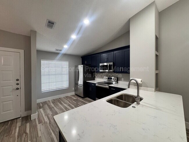 Building Photo - 13903 Timberland Dr