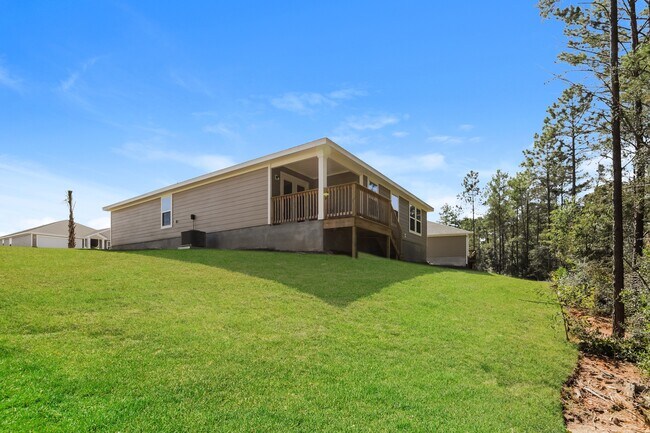 Building Photo - 400 Whispering Creek Ave