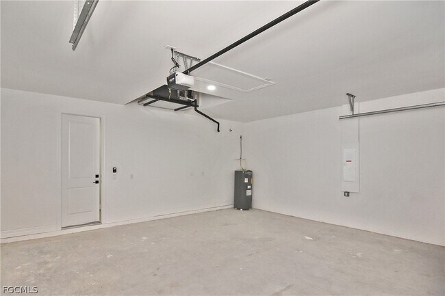 Building Photo - 1906 Northwest 28th Ave