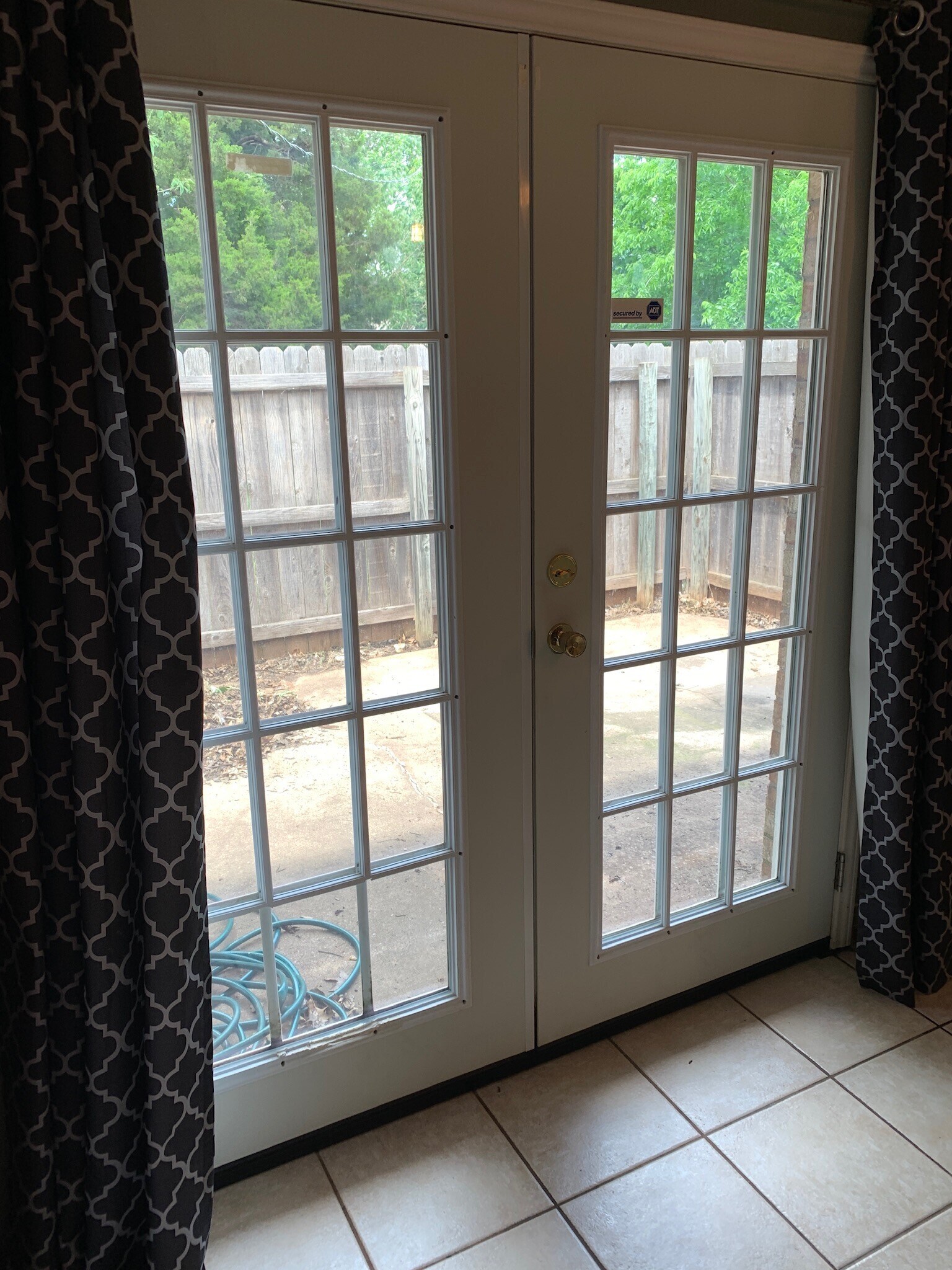 Building Photo - 641 Belle Air Ave