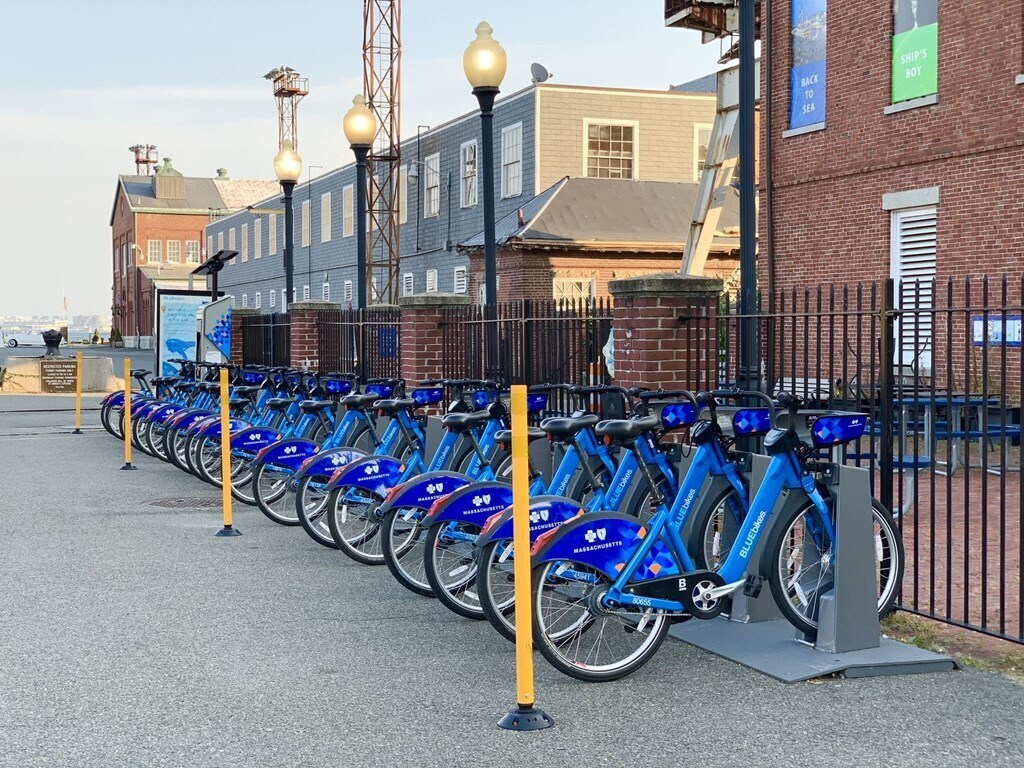 Building Photo - 106 13th St