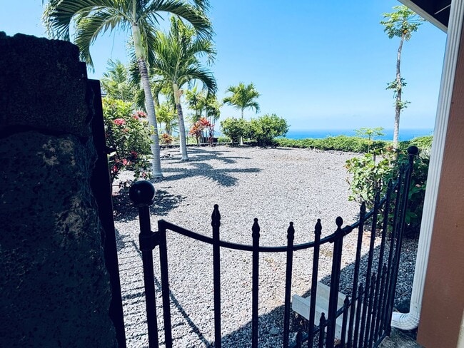 Building Photo - 4 bedroom, 2.5 bath with sweeping coastline views!
