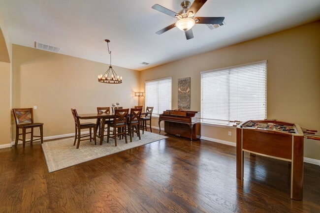Building Photo - 4221 S Danyell Dr