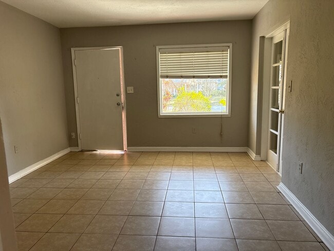 Building Photo - Charming 2 Bedroom Home on a Spacious Corner Lot — Orlando, FL