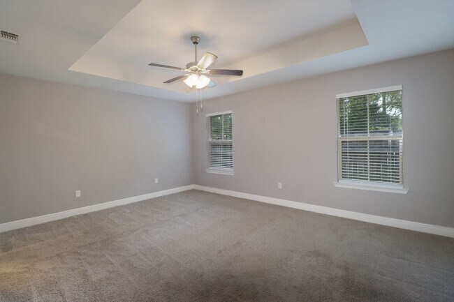 Building Photo - 16509 Lexington Ct