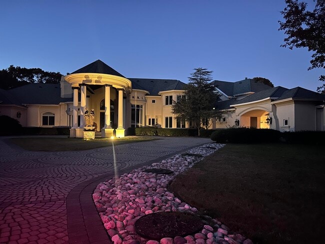 Building Photo - 609 Park Pl