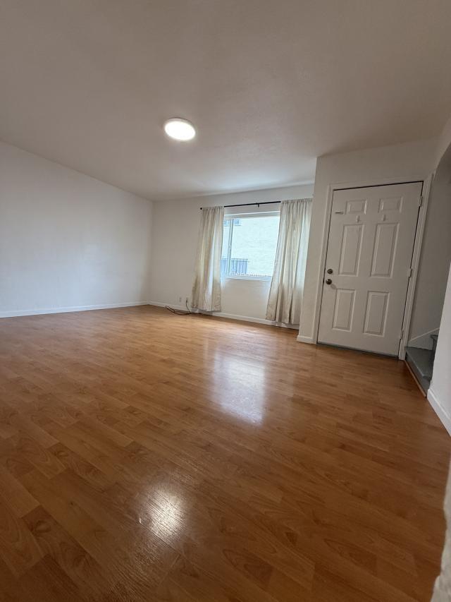 Building Photo - 2 bedroom in Oakland CA 94605