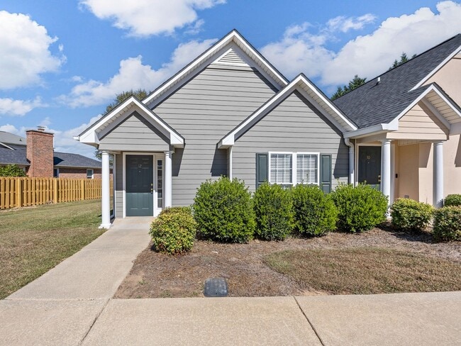 Primary Photo - Charming 2 BR, 2.5 BA, One Story End Unit ...