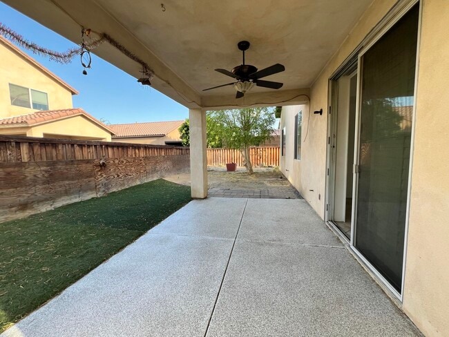 Building Photo - 50342 San Capistrano Dr