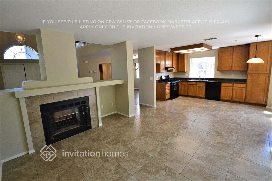 Building Photo - 4008 Tawny Meadow Way