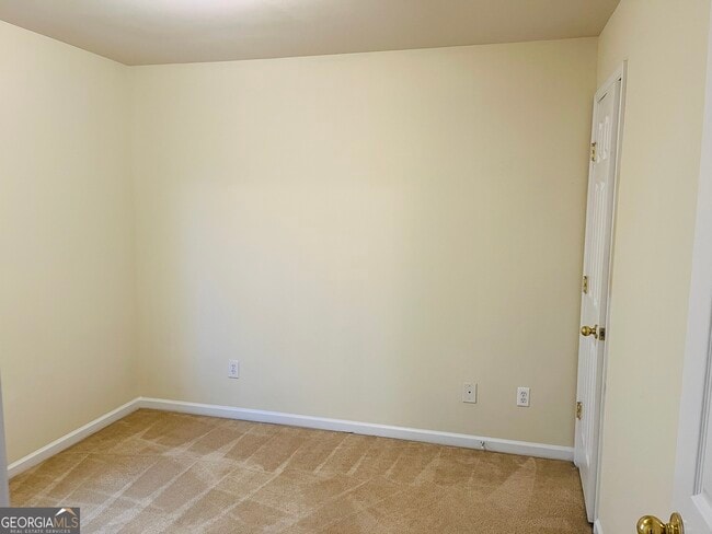 Building Photo - 2042 Appaloosa Way