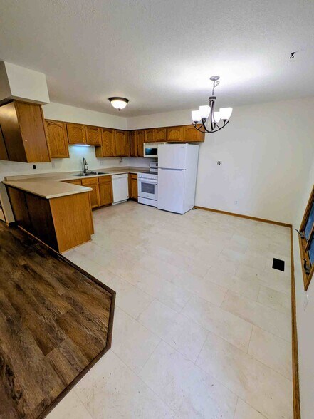 Building Photo - 4821 NW 51st St
