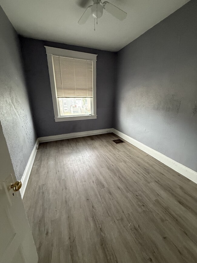 Building Photo - 501 Lyndhurst St