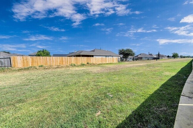 Building Photo - 19454 Plantation Cove Ln