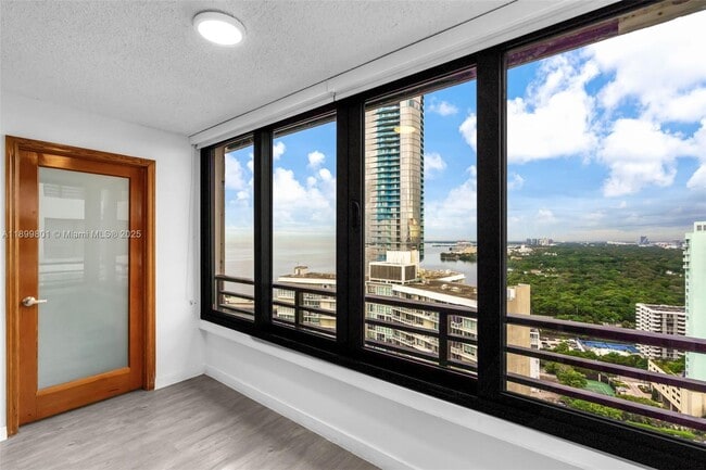 Primary Photo - 2333 Brickell Ave