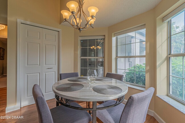 Building Photo - 6236 Clover Bend Dr