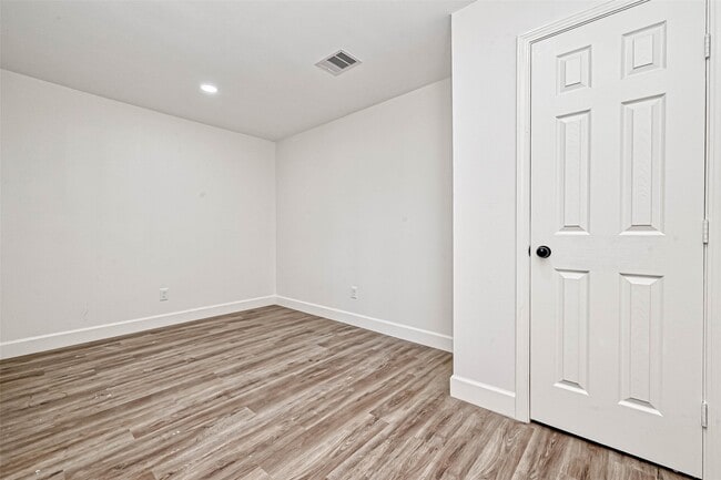 Building Photo - 5609 Denmark St