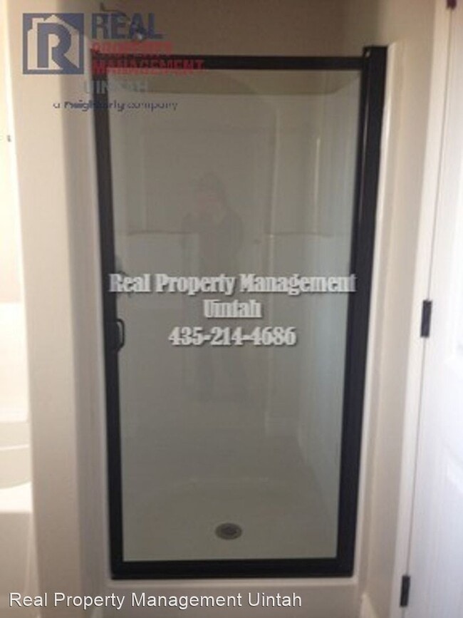 Building Photo - 3 br, 2.5 bath House - 431 E Red Fox Lane