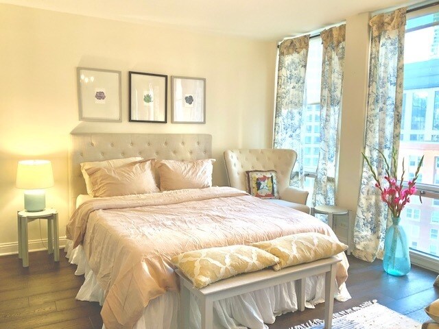 Building Photo - 111 E Chestnut St