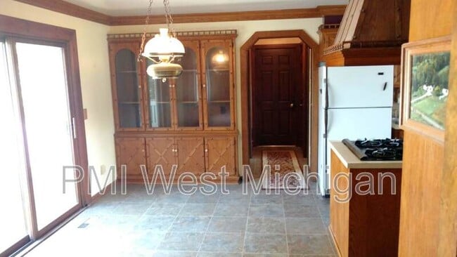 Building Photo - 1275 104th St SW