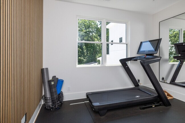 Building Photo - 4235 Raney Way