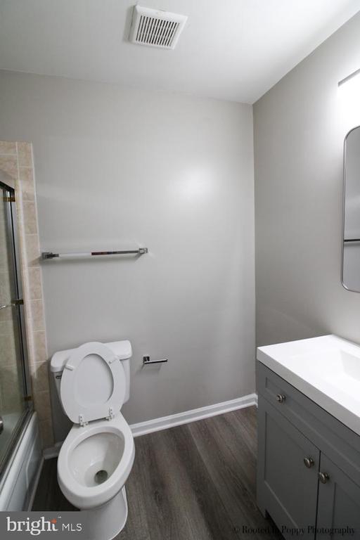 Building Photo - 20423 Meadow Pond Pl